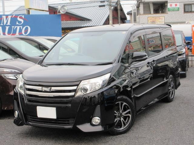 Toyota NOAH 2015 — фото автомобиля 1