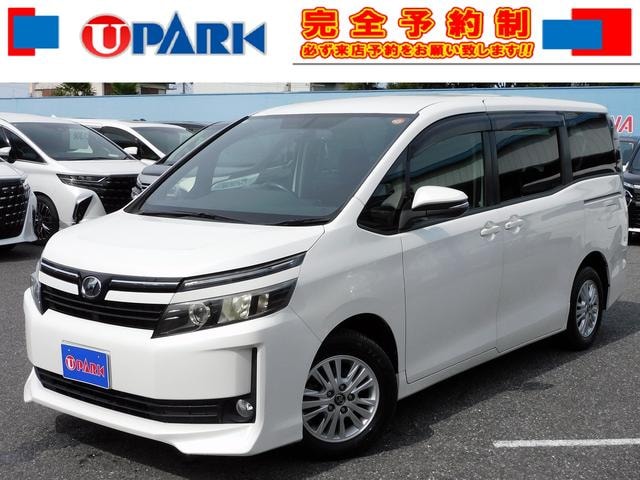Toyota VOXY 2014 — фото автомобиля 1