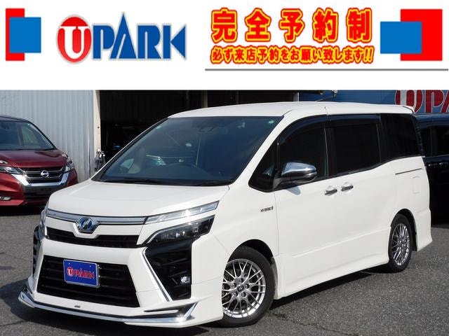 Toyota VOXY 2020 — фото автомобиля 1