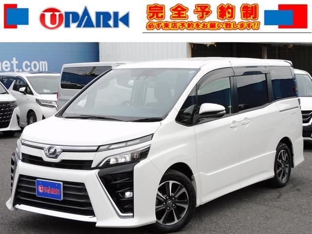 Toyota VOXY 2017 — фото автомобиля 1