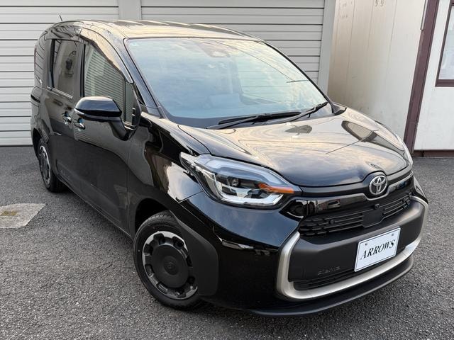 Toyota SIENTA 2024 — фото автомобиля 1