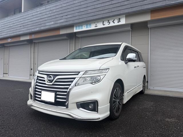Nissan ELGRAND 2016 — фото автомобиля 1