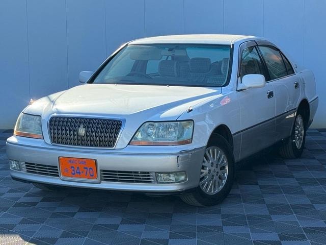 Toyota CROWN MAJESTA 2002 — фото автомобиля