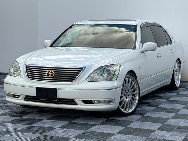 Toyota CELSIOR 2003 — фото автомобиля 1