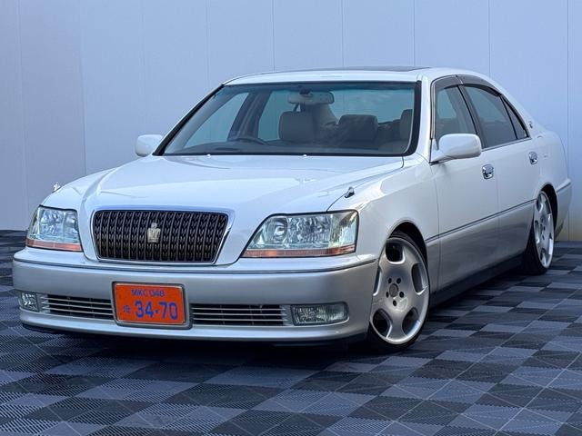 Toyota CROWN MAJESTA 2002 — фото автомобиля 1