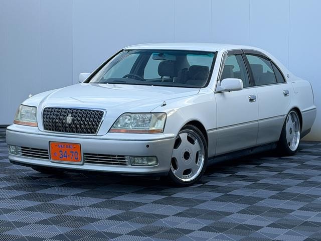 Toyota CROWN MAJESTA 2003 — фото автомобиля