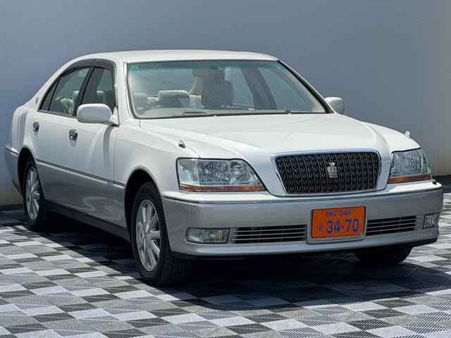 Toyota CROWN MAJESTA 2003 — фото автомобиля