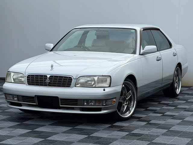 Nissan CEDRIC 1997 — фото автомобиля