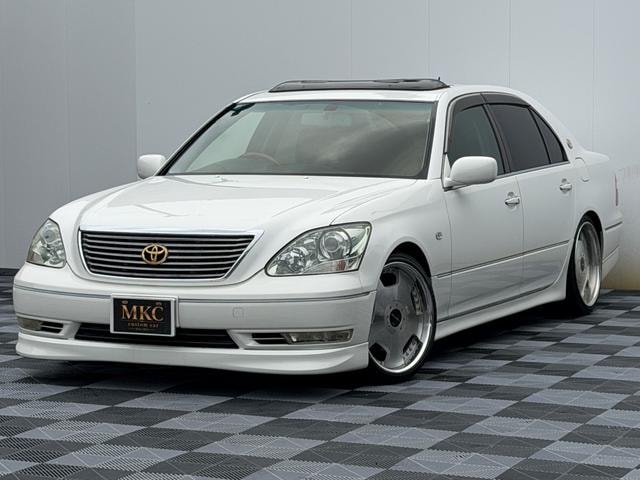 Toyota CELSIOR 2003 — фото автомобиля 1