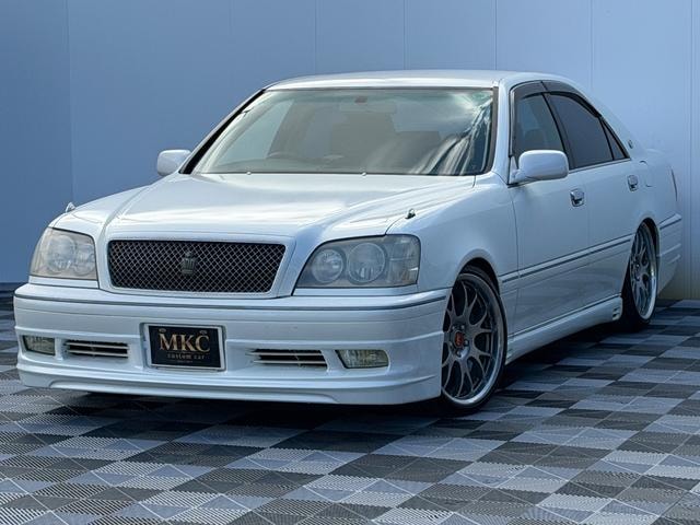 Toyota CROWN 2003 — фото автомобиля