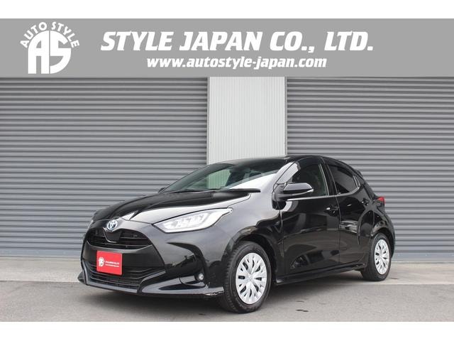 Toyota YARIS 2021 — фото автомобиля