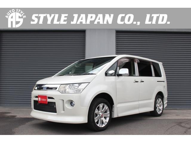 Mitsubishi DELICA D:5 2015 — фото автомобиля 1