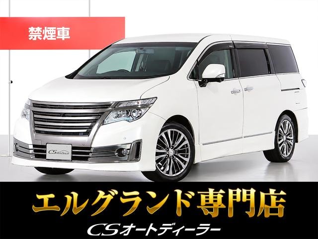 Nissan ELGRAND 2015 — фото автомобиля
