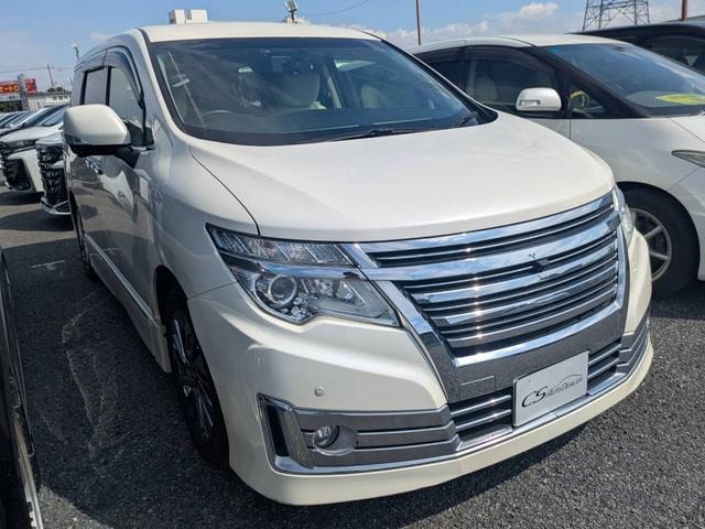 Nissan ELGRAND 2016 — фото автомобиля