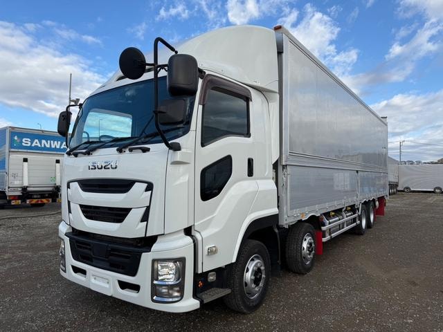 Isuzu GIGA 2016 — фото автомобиля 1