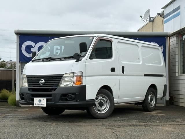 Nissan CARAVAN 2012 — фото автомобиля 1