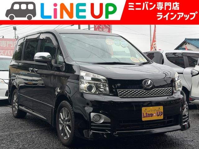 Toyota VOXY 2013 — фото автомобиля 1