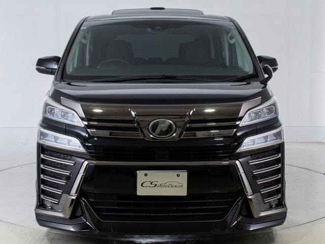 Toyota VELLFIRE 2018 — фото автомобиля 1