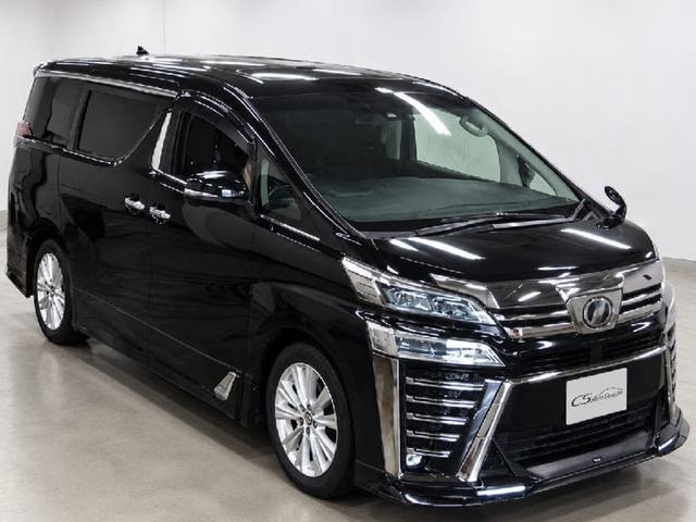 Toyota VELLFIRE 2018 — фото автомобиля 1