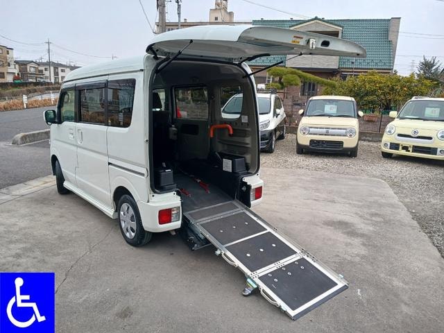Nissan NV100CLIPPER RIO 2020 — фото автомобиля 1