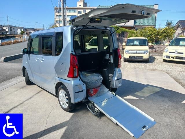 Daihatsu TANTO 2021 — фото автомобиля 1