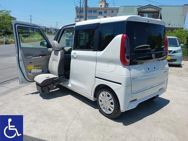 Nissan ROOX 2021 — фото автомобиля 1