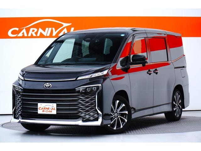 Toyota VOXY 2023 — фото автомобиля