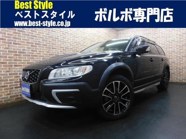 Volvo XC70 2015 — фото автомобиля 1