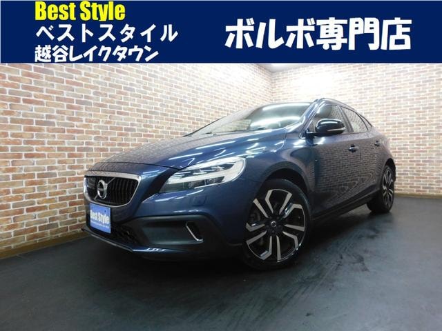 Volvo V40 2018 — фото автомобиля 1