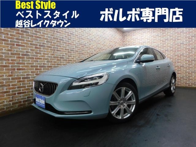 Volvo V40 2019 — фото автомобиля 1