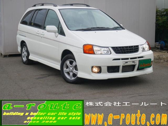 Nissan LIBERTY 2000 — фото автомобиля 1