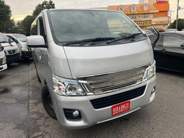 Nissan NV350CARAVAN VAN 2015 — фото автомобиля 1