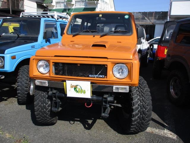 Suzuki JIMNY 1990 — фото автомобиля 1