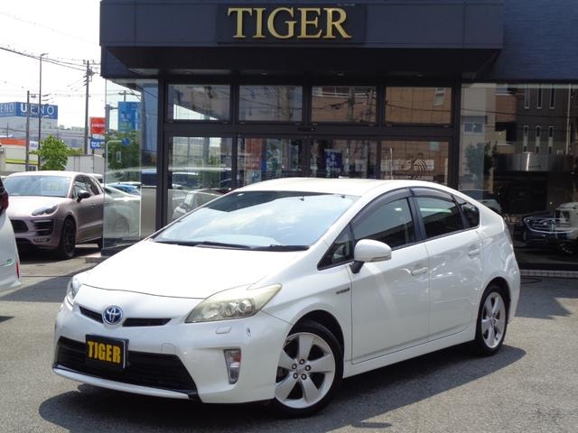 Toyota PRIUS 2013 — фото автомобиля 1