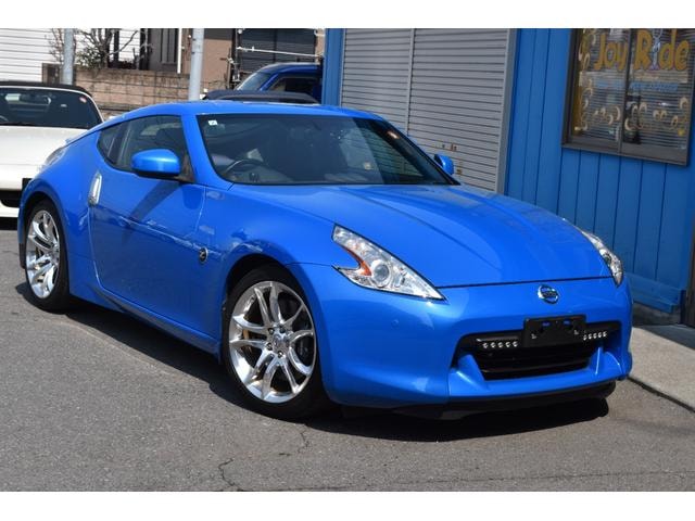 Nissan FAIRLADY Z 2011 — фото автомобиля