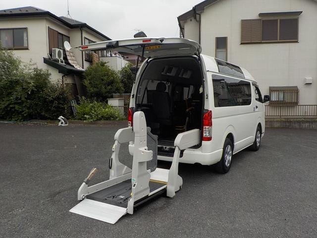 Toyota HIACE VAN 2020 — фото автомобиля 1
