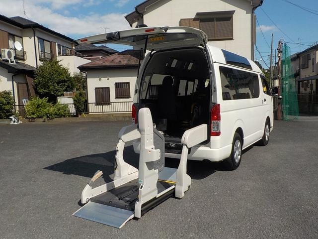 Toyota HIACE VAN 2021 — фото автомобиля 1
