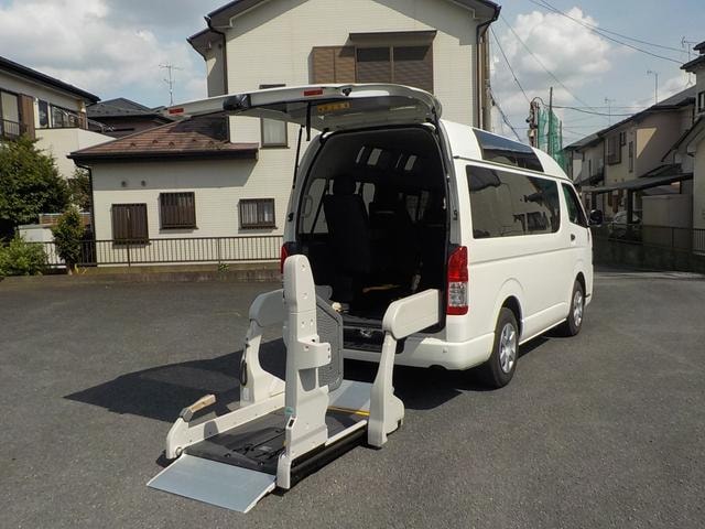 Toyota HIACE VAN 2017 — фото автомобиля 1