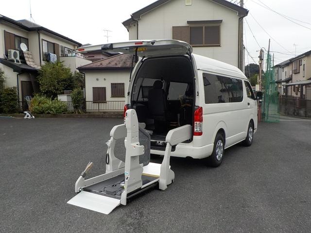 Toyota HIACE VAN 2026 — фото автомобиля 1