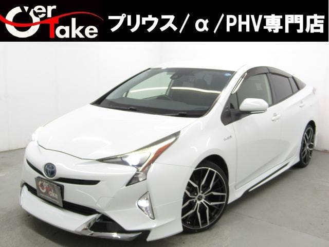 Toyota PRIUS 2016 — фото автомобиля 1