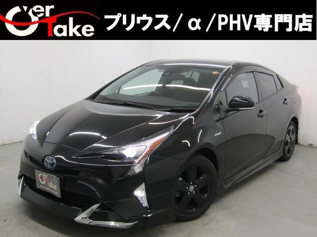 Toyota PRIUS 2017 — фото автомобиля 1