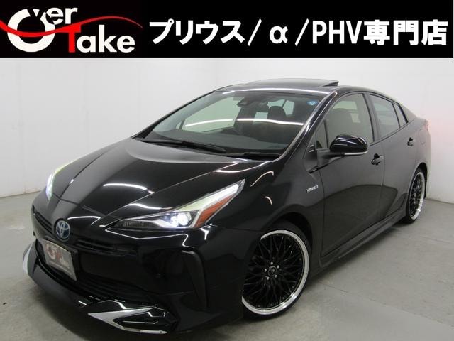 Toyota PRIUS 2019 — фото автомобиля 1
