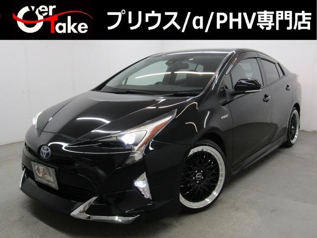 Toyota PRIUS 2017 — фото автомобиля