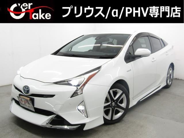Toyota PRIUS 2018 — фото автомобиля 1