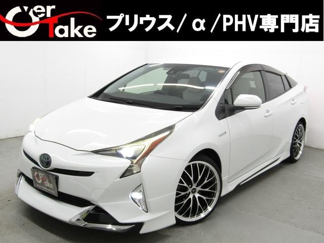 Toyota PRIUS 2016 — фото автомобиля 1