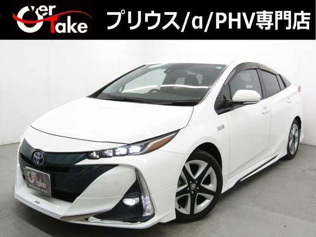 Toyota PRIUS PHV 2018 — фото автомобиля