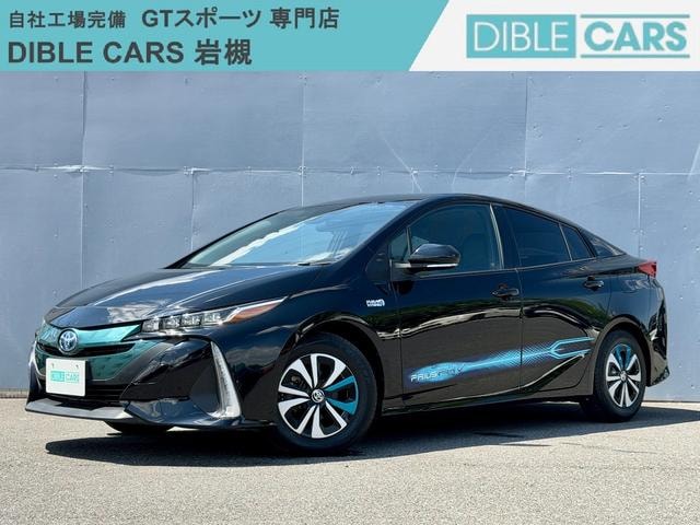 Toyota PRIUS PHV 2017 — фото автомобиля 1