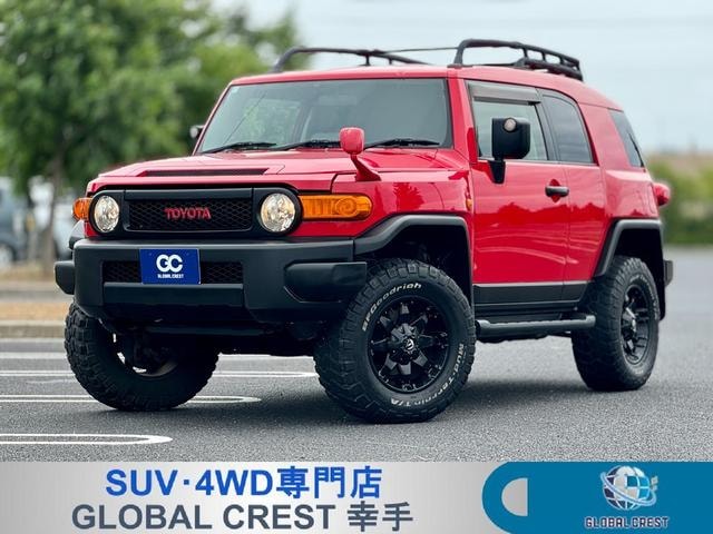 Toyota FJ CRUISER 2012 — фото автомобиля
