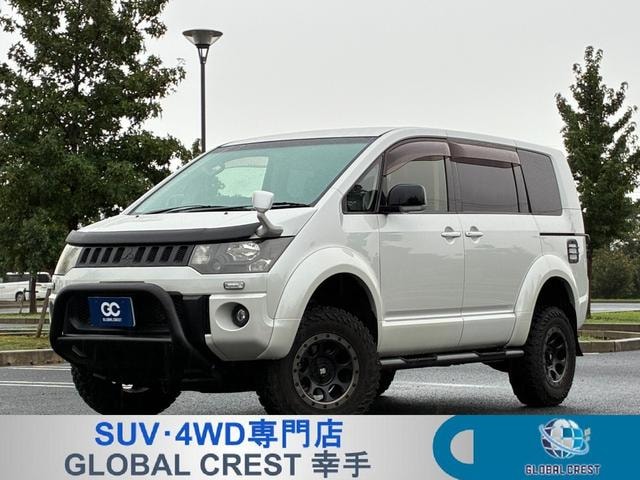 Mitsubishi DELICA D:5 2016 — фото автомобиля 1