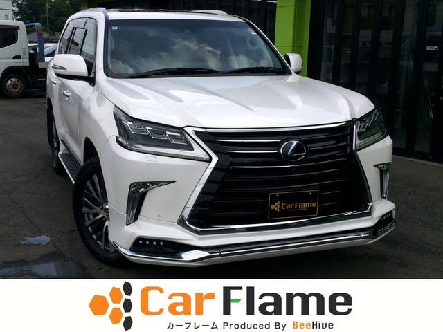 Lexus LX 2016 — фото автомобиля 1